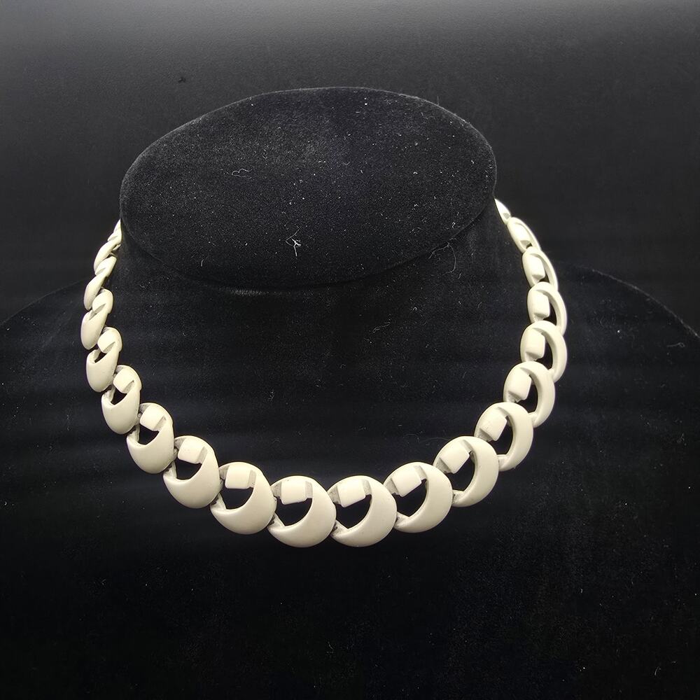 Monet White Enamel Chain Link Necklace Vintage Costume Jewelry
